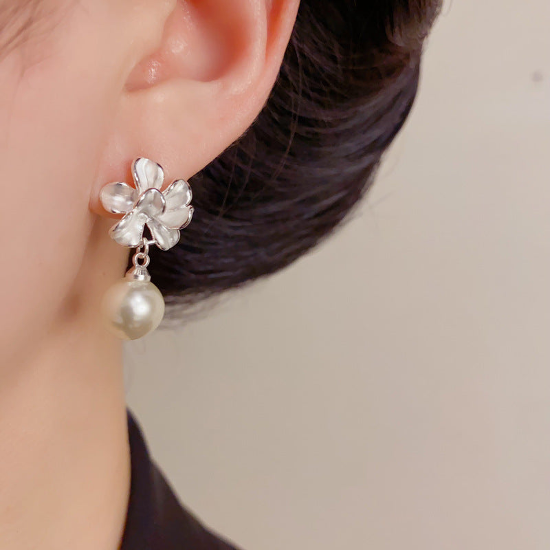 Eaioncol Floral Petal Pearl Drop Earrings Silver