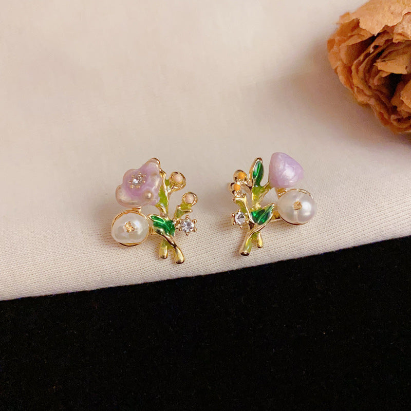 Enamel Pearl Flower Bouquet Asymmetric Gold Earrings – Elegant Design