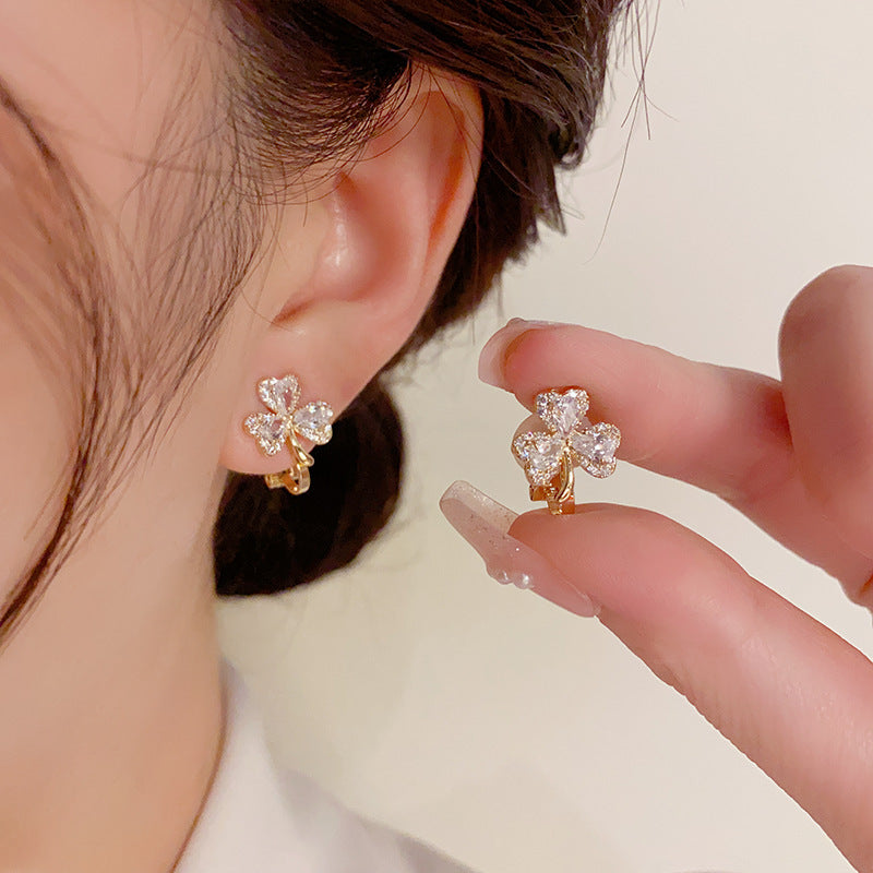 14K Gold-Plated Zircon Three-Leaf Flower Ear Clips - Chic Design