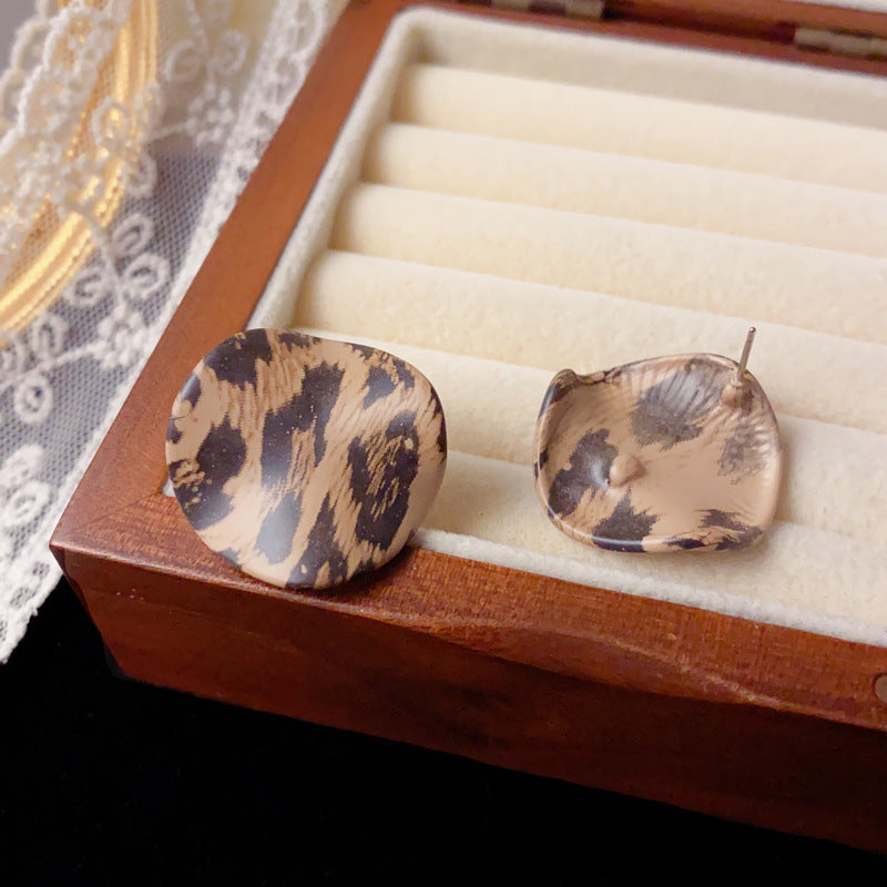 Luxury Leopard Irregular Circle Stud Earrings – French Retro Design