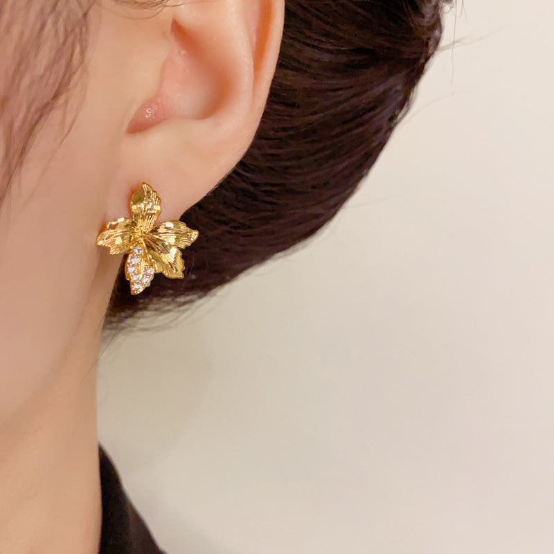 14K Gold-Plated Diamond Inlay Metal Flower Stud Earrings - Chic Design