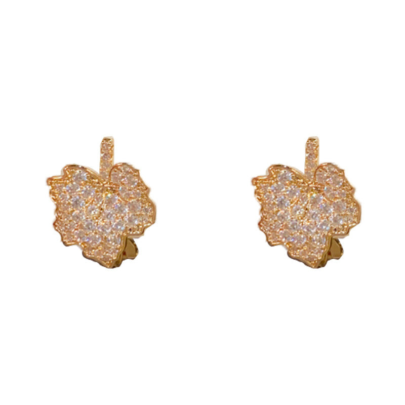 Elegant Full-Zircon Maple Leaf Ear Clip – Non-Piercing Clip-On Design