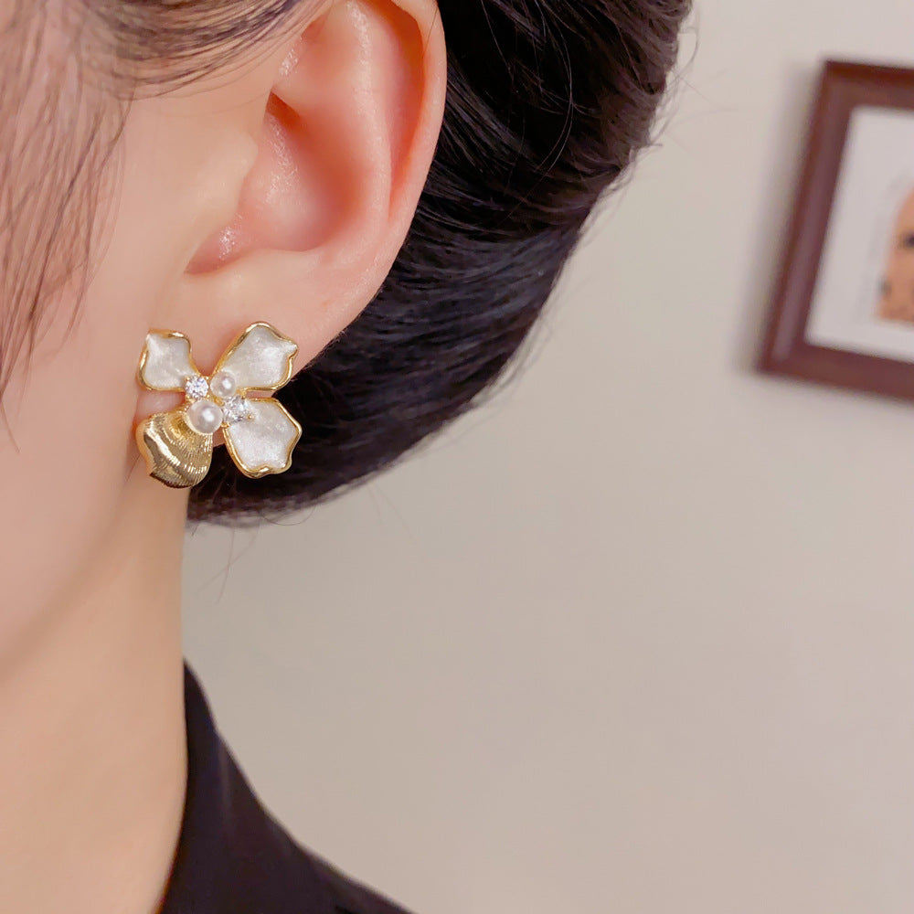 Eaioncol Enamel Floral Petal Stud Earrings Gold