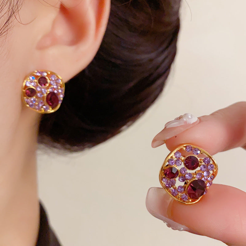 Luxury Full-Zircon Hollow Circle Stud Earrings – Geometric Design