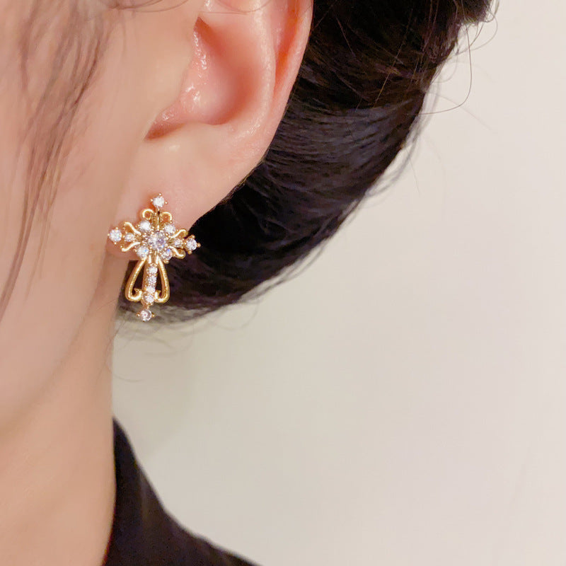 Elegant Full-Zircon Cross Stud Earrings – Geometric Design