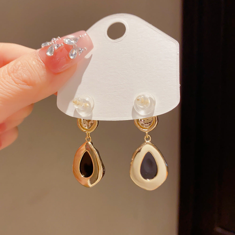 Eaioncol Irregular Metal Drop Earrings Black Purple