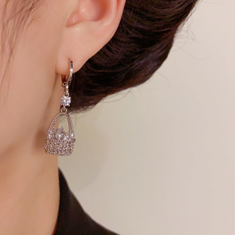 Luxury Woven Basket Zircon & Pearl Drop Earrings – Elegant Design