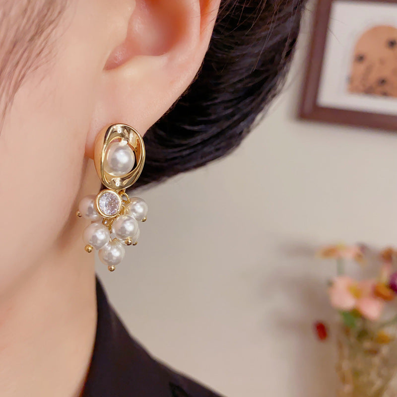 Eaioncol Geometric Pearl Tassel Drop Earrings Gold