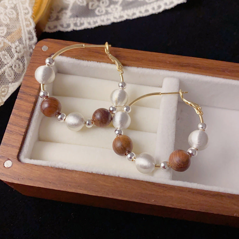 Luxury Metal Ball-Beaded Hoop Earrings – Elegant Retro Design