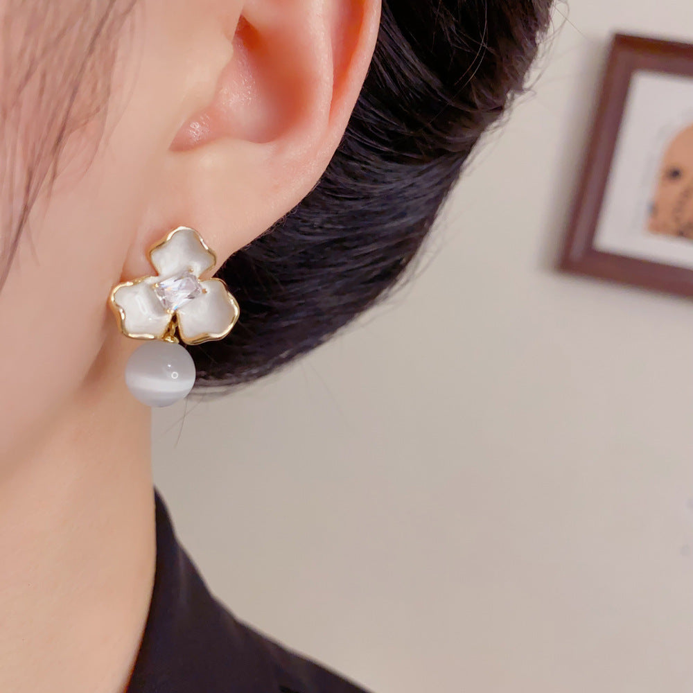 Eaioncol Enamel Three Leaf Cat Eye Drop Earrings Gold