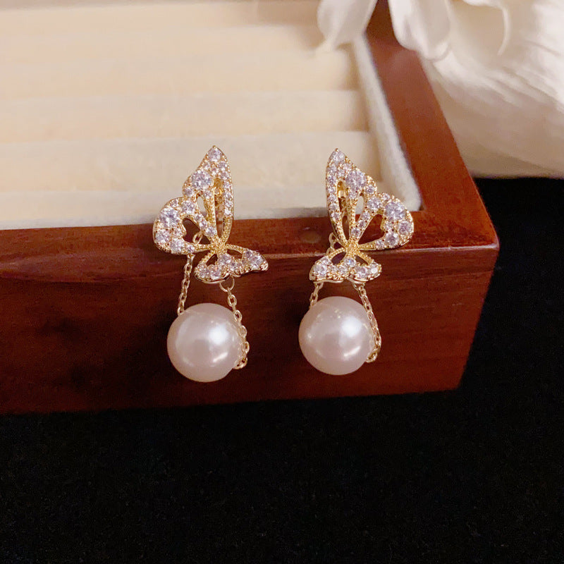 Luxury Zircon Butterfly Chain & Federally Earrings - Elegant Design