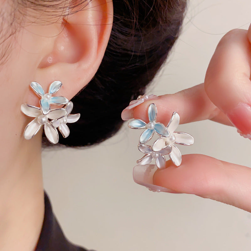 Eaioncol Hand-Painted Petal Stud Earrings Gold