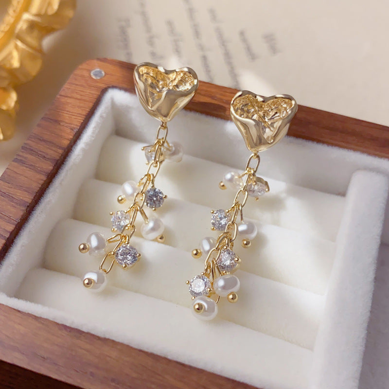 Luxury Irregular Heart Pearl Tassel Drop Earrings – Elegant Design