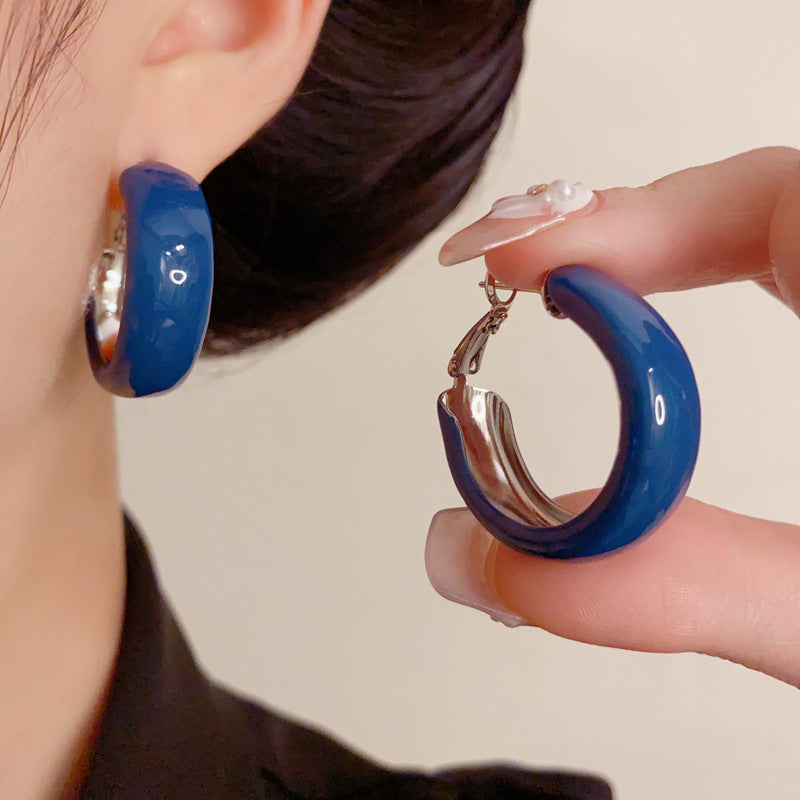 Luxury Wide-Edge Color Hoop Earrings – Geometric Design