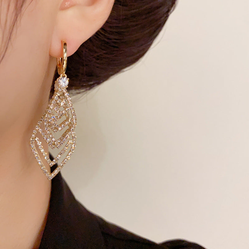 14K Gold-Plated Diamond D-Layer Hollow Tassel Earrings -Elegant & Chic