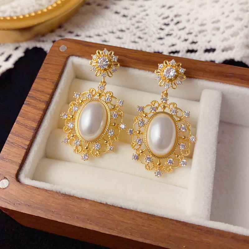 Luxury Rhinestone Pearl Oval Petal Drop Earrings – Elegant Design