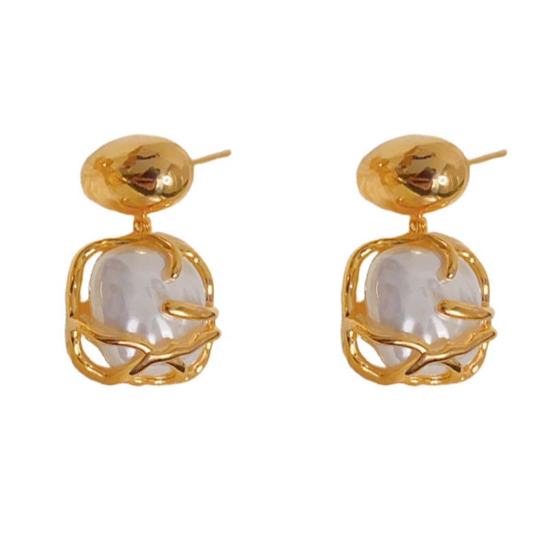 Elegant 18K Gold Geometric Pearl Earrings – French Minimalist Design
