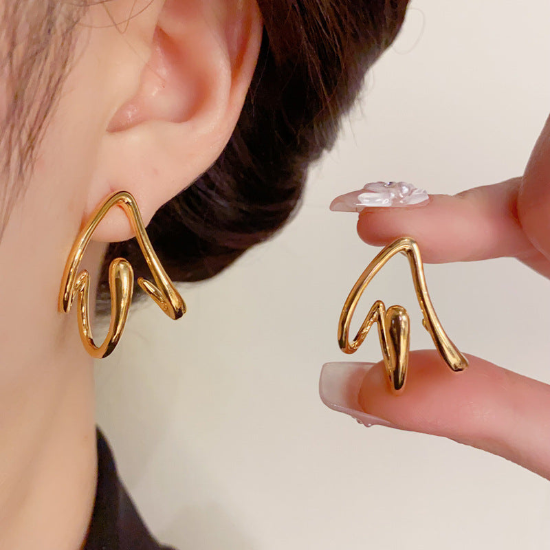 18K Gold-Plated Metal 3D Triangle Earrings - Modern Chic Design