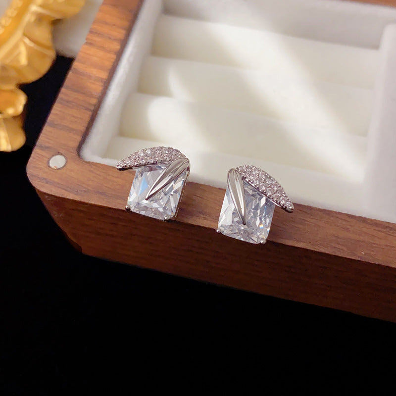 Elegant Zircon Leaf Square Diamond Stud Earrings – Floral Design