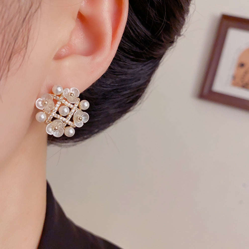 Eaioncol Floral Pearl CZ Petal Stud Earrings Gold Silver
