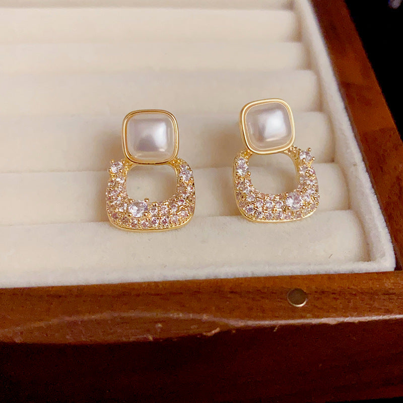 14K Gold-Plated Diamond-Studded Pearl Earrings - Chic & Elegant Design