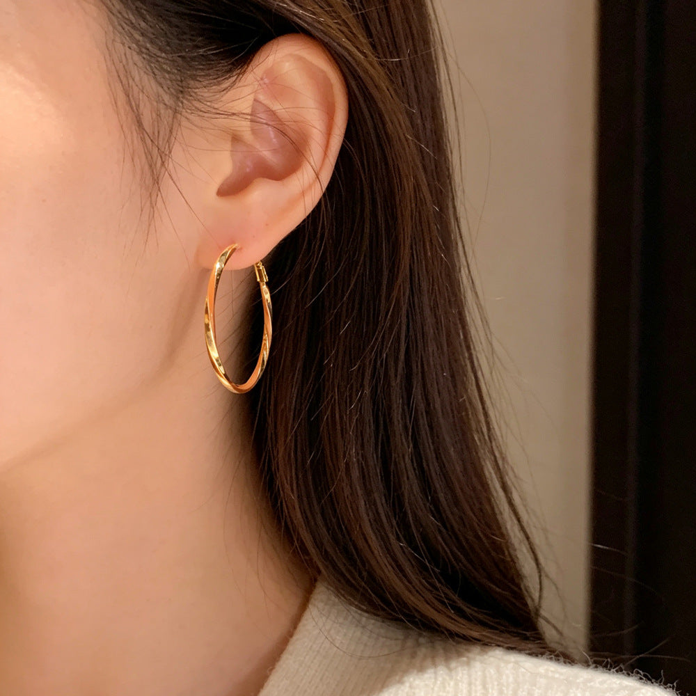 Eaioncol Twisted Coffee Enamel Hoop Earrings 18K Gold