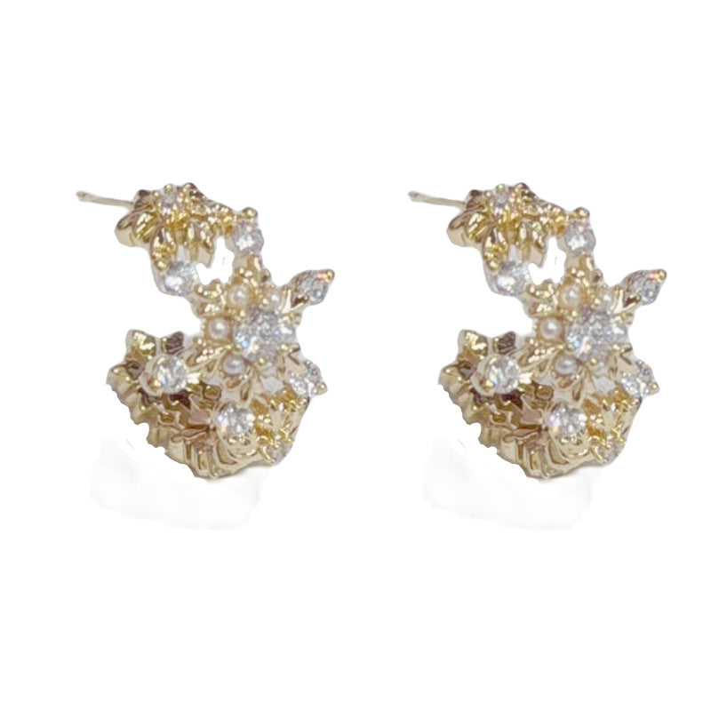 Elegant Full-Zircon Snowflake C-Hoop Earrings – Winter Sparkle Design