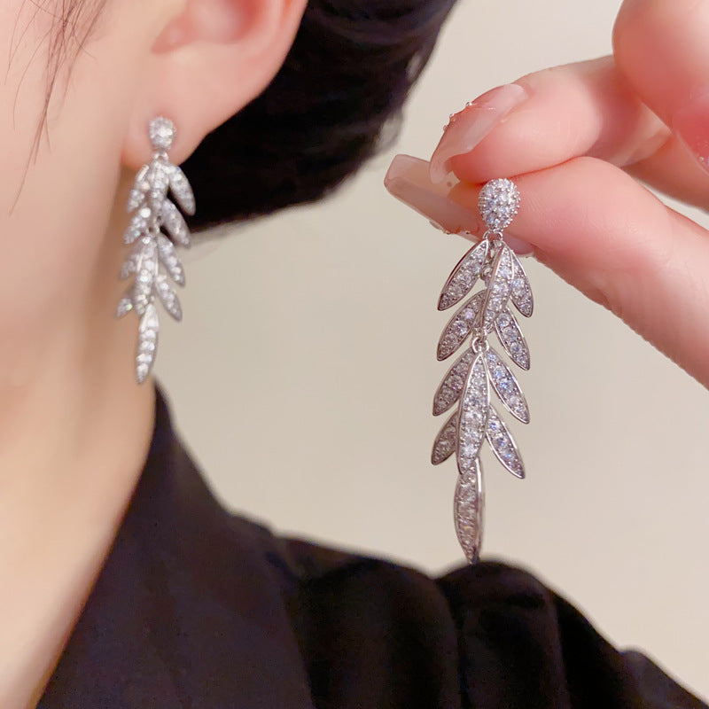 Elegant Zircon Wheat Spike Tassel Earrings – Micro-Pavé French Design