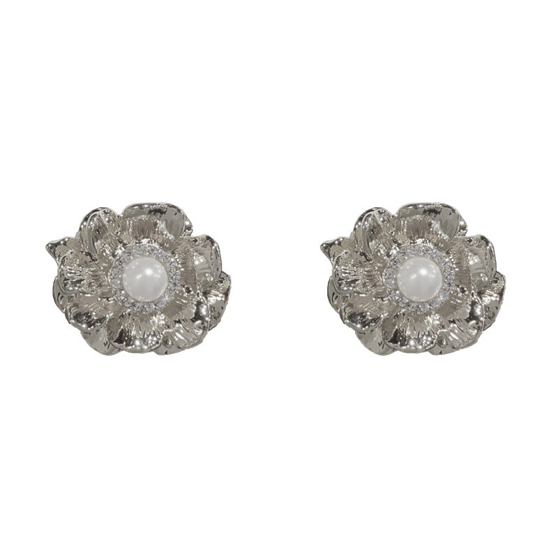 14K Gold-Plated 3D Metal Pearl Flower Stud Earrings - Vintage Elegance