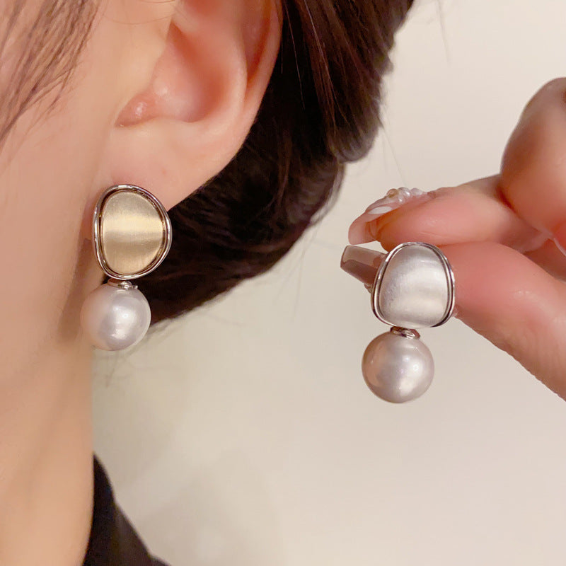 14KGold-Plated Asymmetrical Oval Pearl Earrings-Minimalist Chic Design