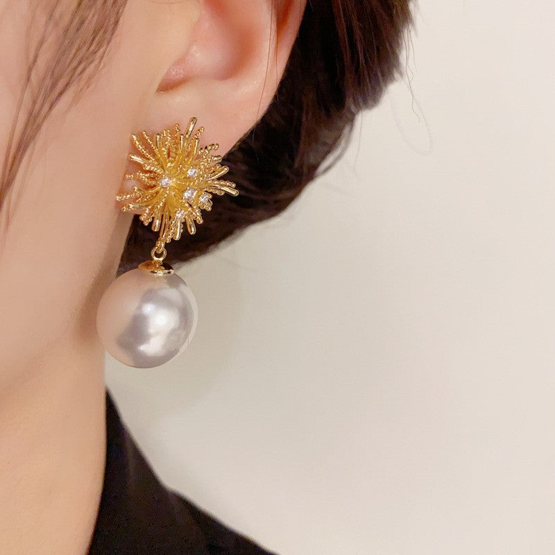 Eaioncol Geometric Petal Pearl Drop Earrings Gold