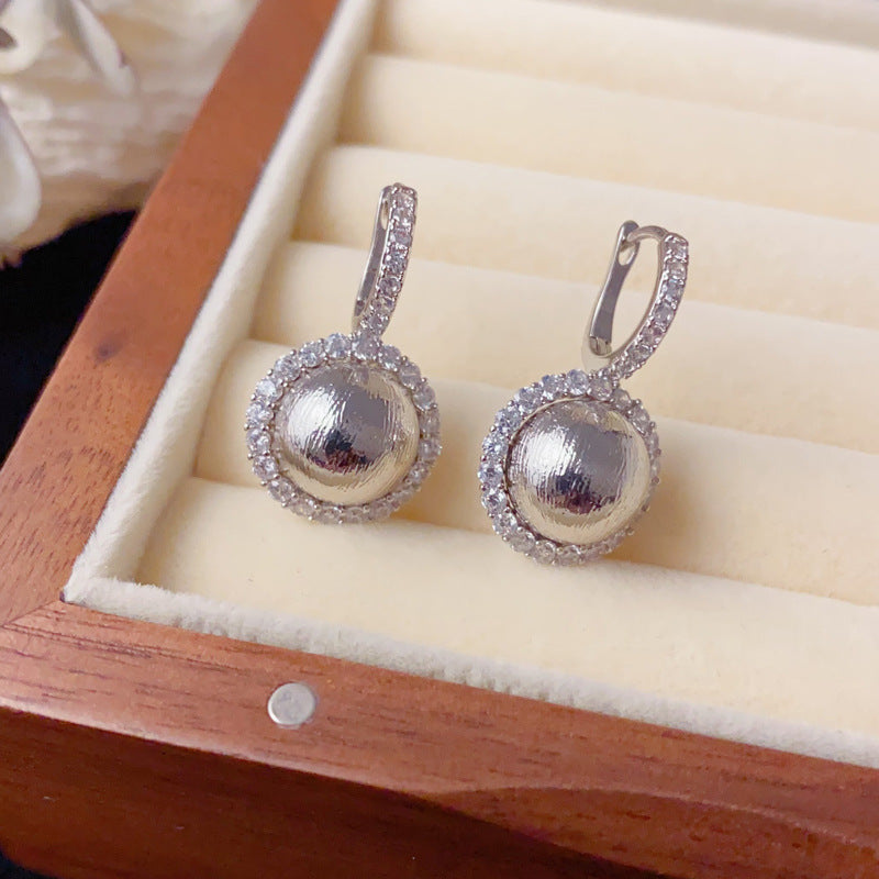 Elegant Zircon Metal Round Hoop Earrings – Retro Geometric Design