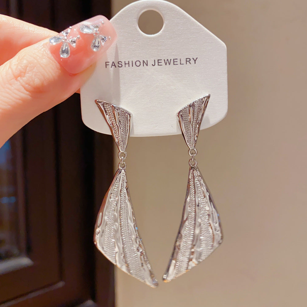 Eaioncol Geometric Long Drop Earrings Gold