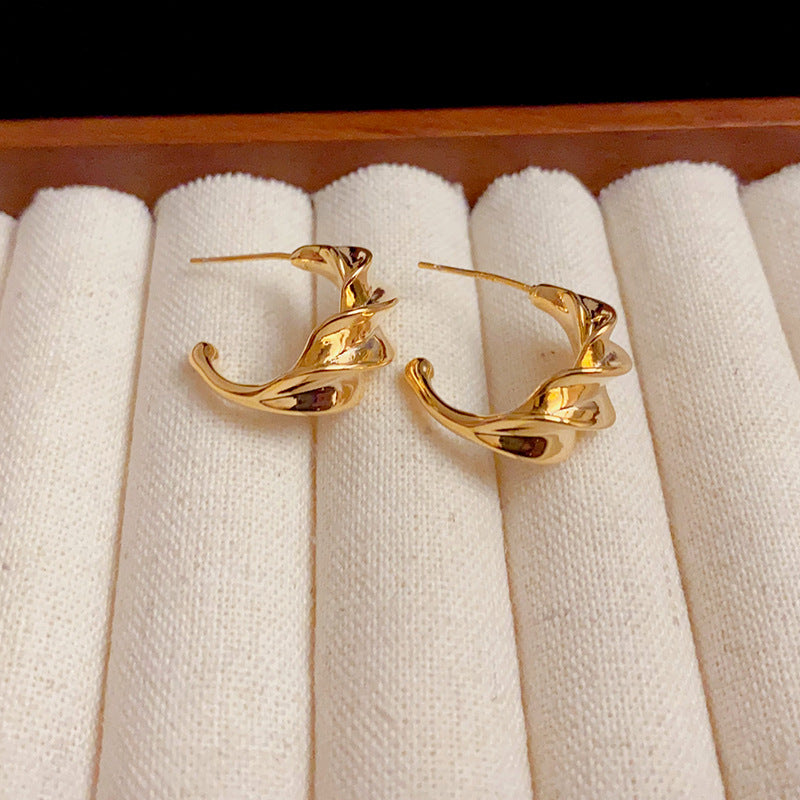 14K Gold-Plated Irregular Braided C Hoop Earrings - Modern Chic Design