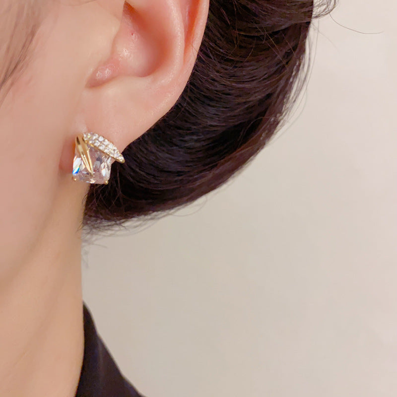 Elegant Zircon Leaf Square Diamond Stud Earrings – Floral Design