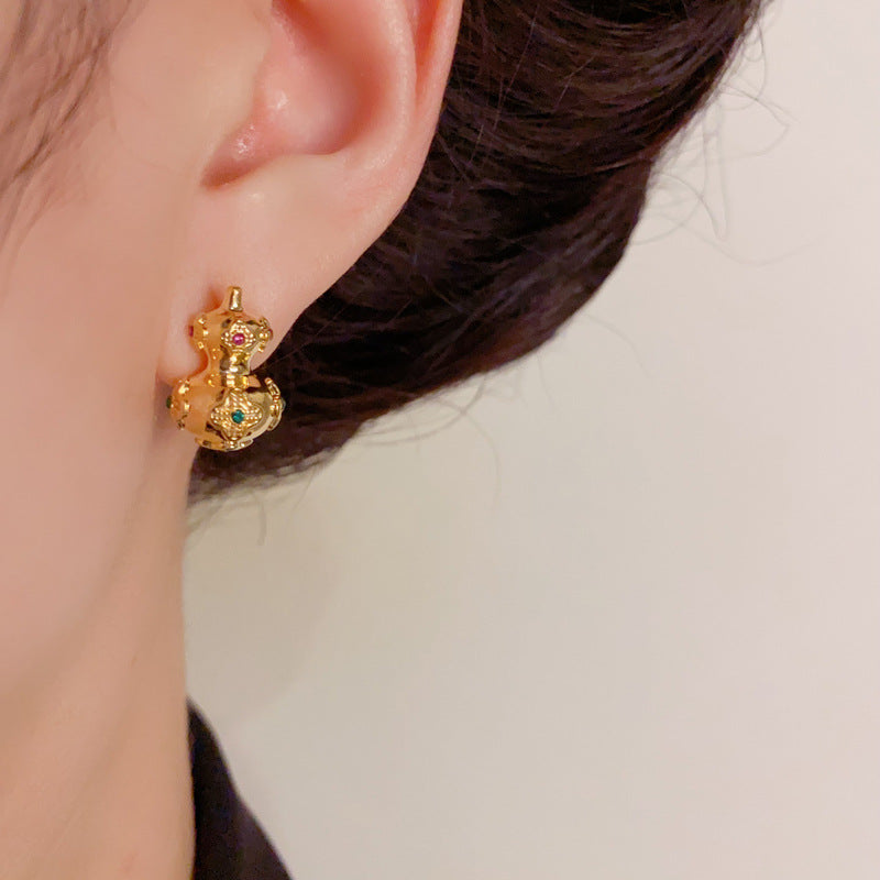 Elegant Metal 3D Gourd Stud Earrings – Floral Design