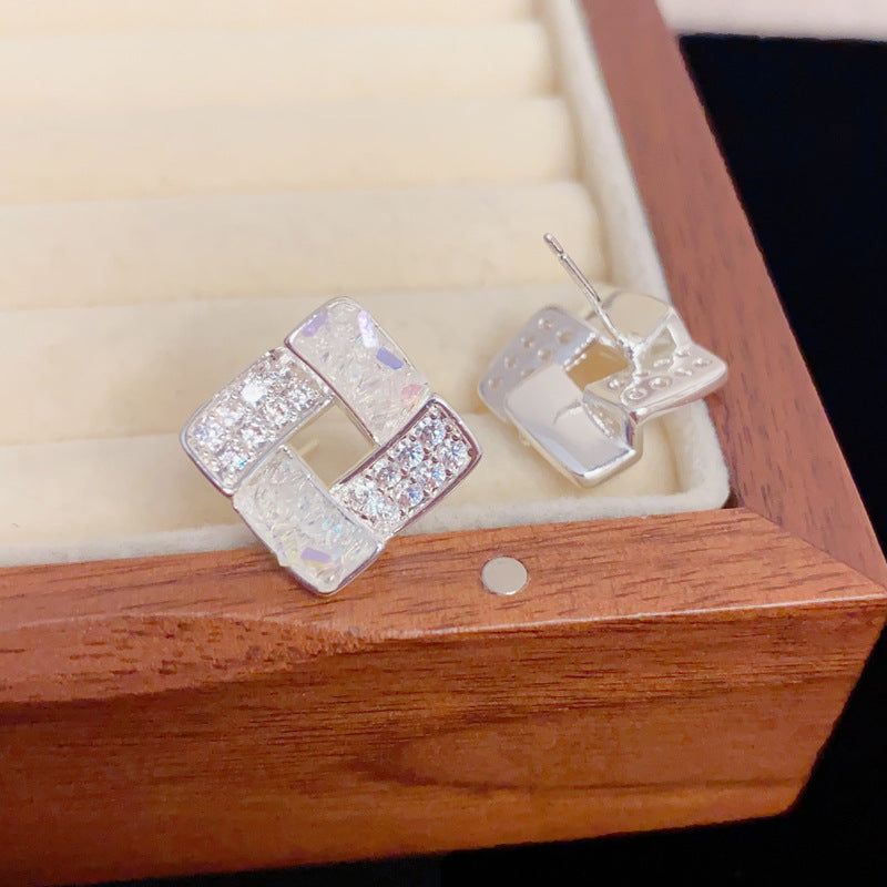 Eaioncol Geometric Crystal Stud Earrings Silver