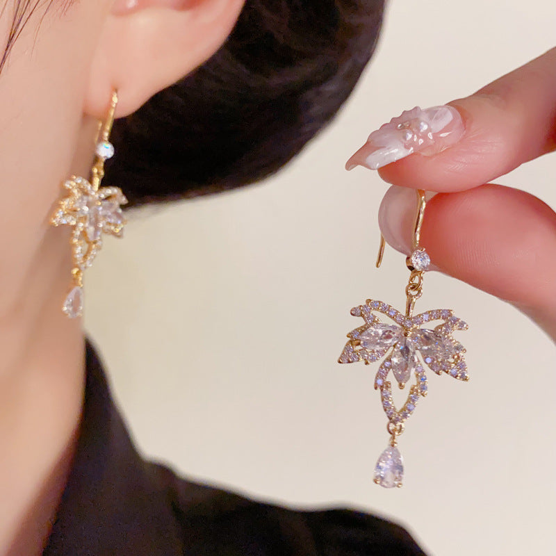 Luxury Maple Leaf Teardrop Tassel Ear Hook Earrings – Elegant Design