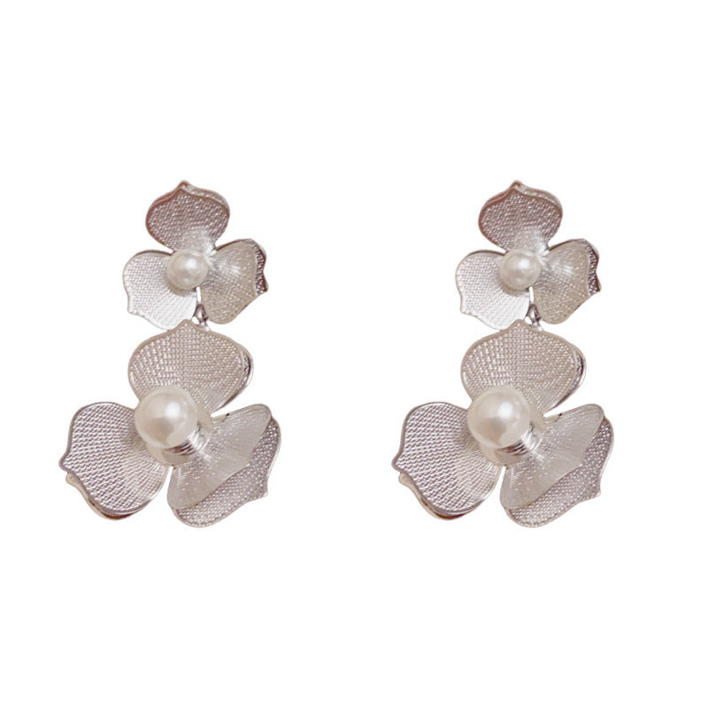 Luxury Metal Double-Layer Pearl & Flower Drop Earrings– Elegant Design