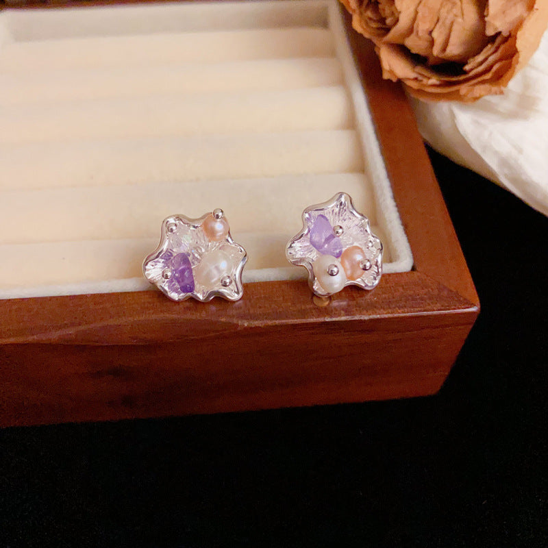 Handcrafted Irregular Freshwater Pearl Stud Earrings – Elegant Design