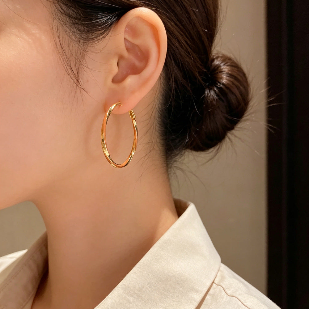 Eaioncol Twisted Coffee Enamel Hoop Earrings 18K Gold