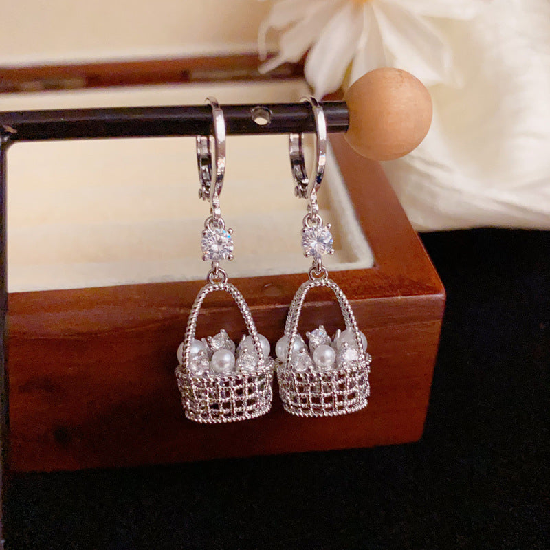 Luxury Woven Basket Zircon & Pearl Drop Earrings – Elegant Design