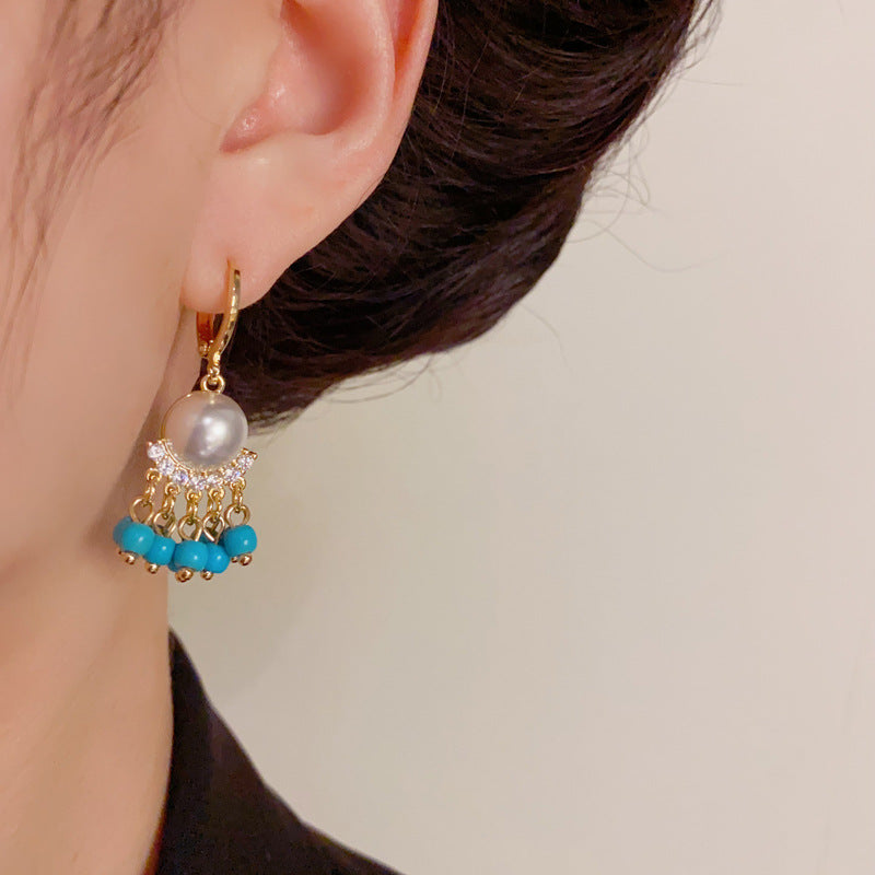 Elegant Round Pearl Beaded Tassel Ear Cuff Earrings – Geometric Design