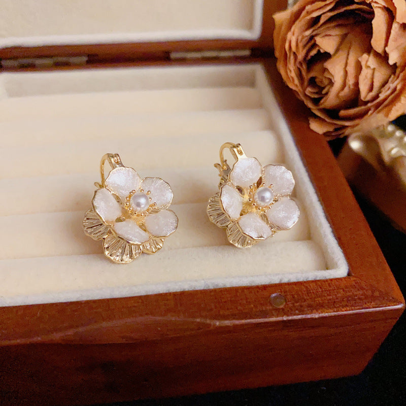 14K Gold Minimalist Dual-Color Enamel Petal Earrings – Floral Design