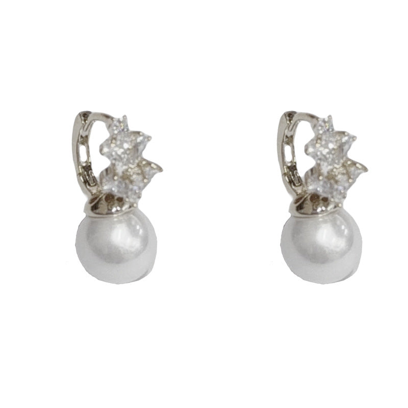 Elegant Zircon Pearl Geometric Stud Earrings – Minimalist Design