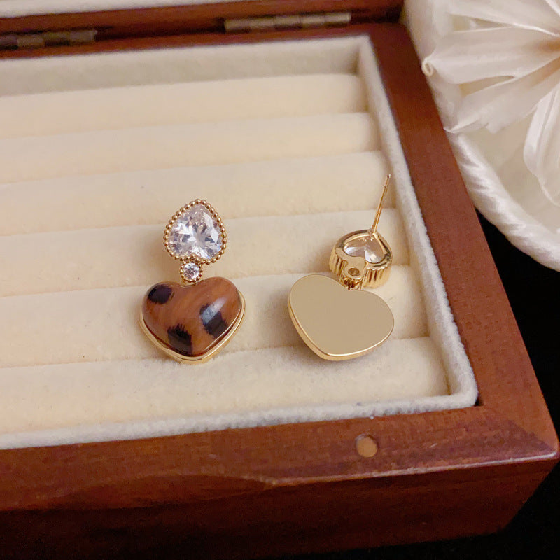 Luxury Zircon Leopard Print Heart Drop Earrings – Elegant Design