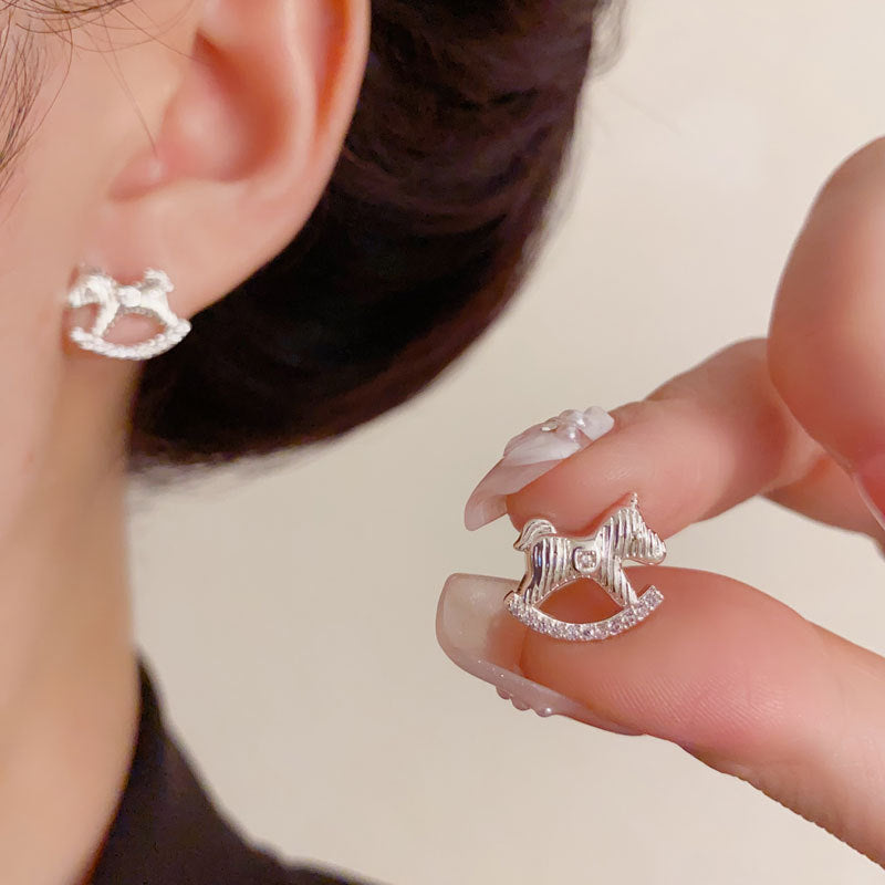 Luxury Zircon Metal Horse Stud Earrings – Animal Design