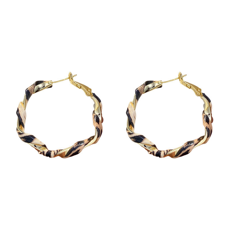 Luxury Leopard Twisted Metal Hoop Earrings – Elegant Design