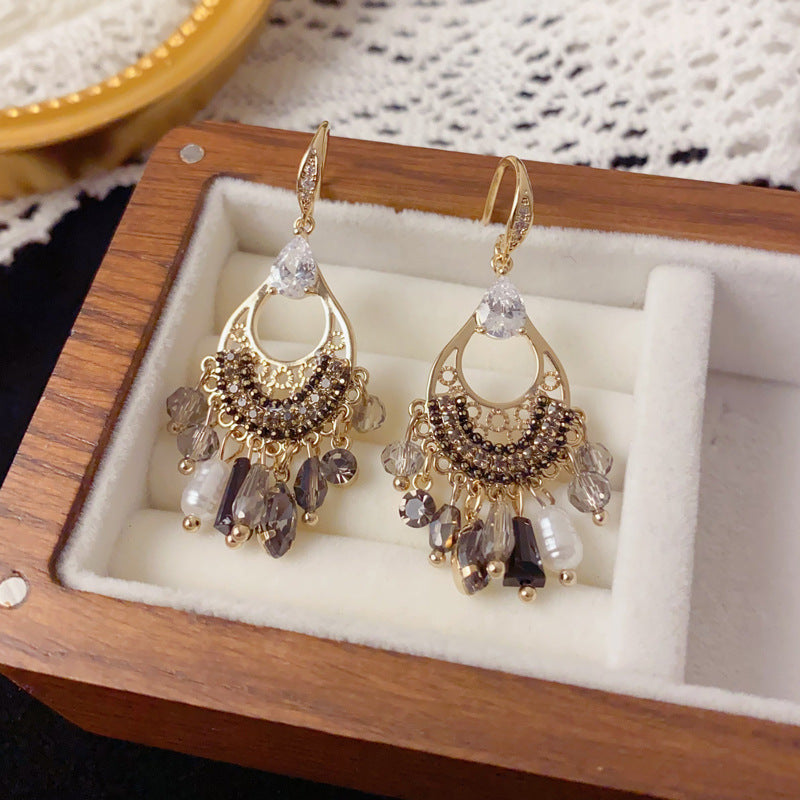 Luxury Hollow Teardrop Tassel Drop Earrings – Elegant Design