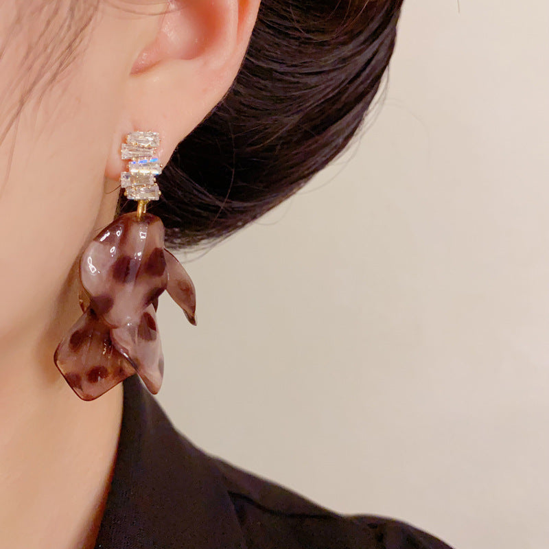 Elegant Zirconia Leopard Petal Tassel Drop Earrings – Floral Design